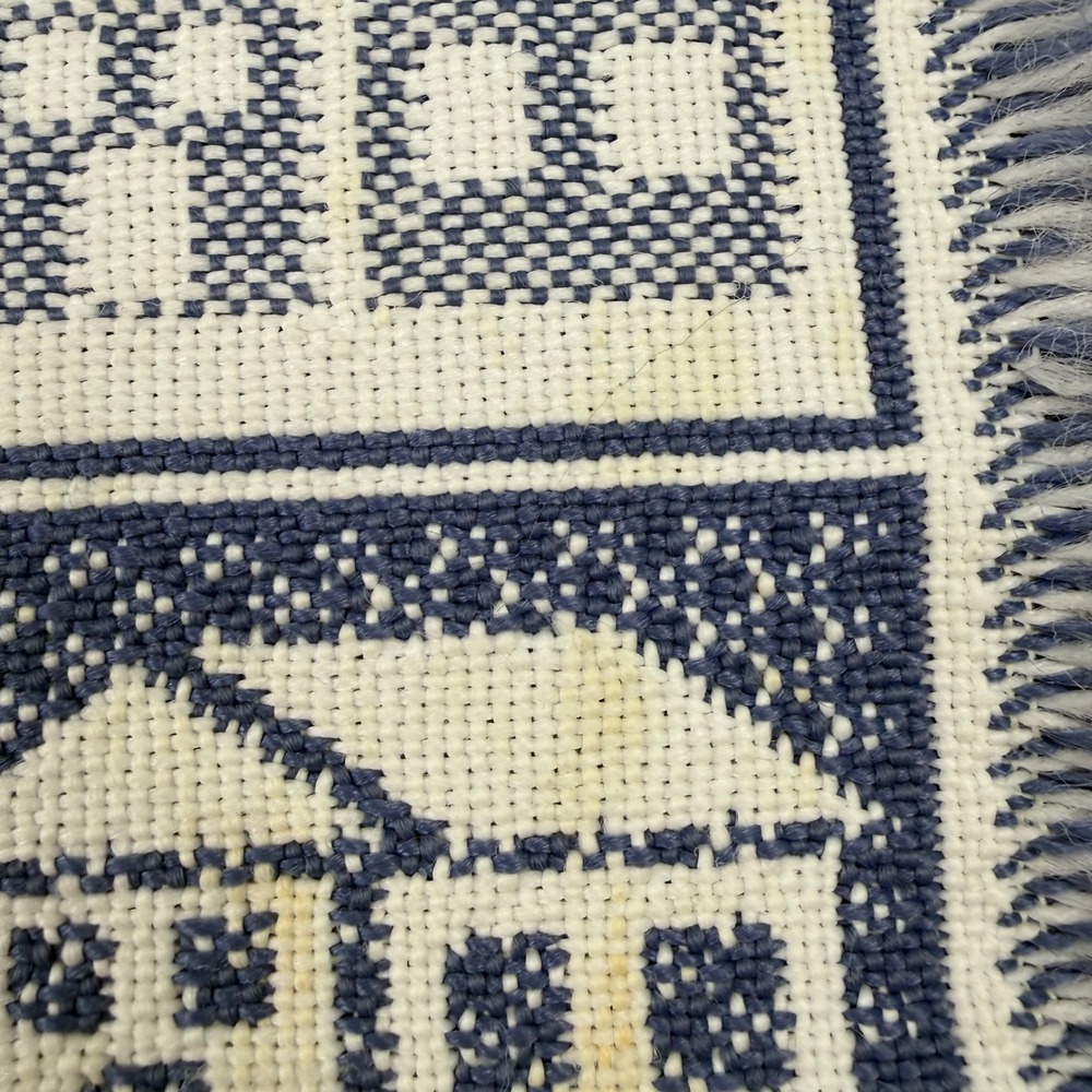 Vintage Blue White Woven Fringed Placemats Set of 2 Pineapple Heart House Mats - Picture 5 of 7